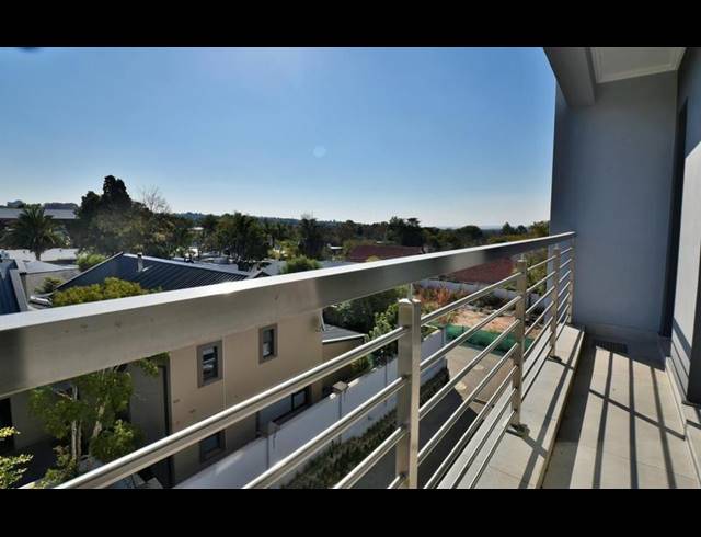 2 BEDROOM APARTMENT FOR SALE IN SANDTON CENTRAL